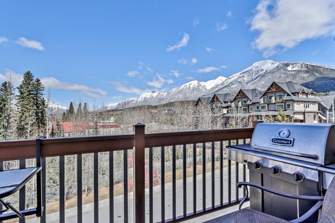 Spectacular Mountain View Corner Unit Pool Hot Tub Park Pass Apartment แคนมอร์ ภายนอก รูปภาพ